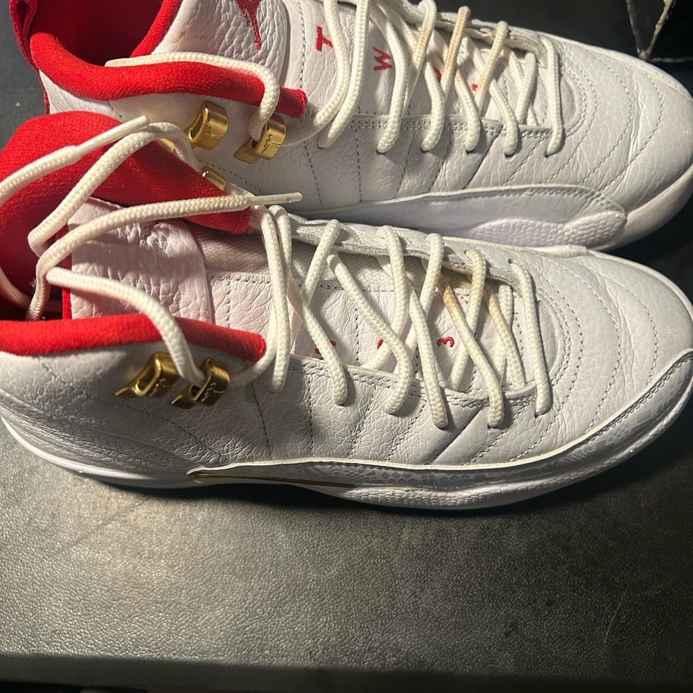 Jordan Retro Sneakers Box with Gold Logo